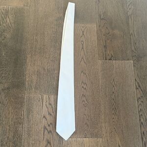 Elegant White Men's Tie